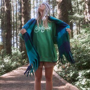 NWT Aerie Womens Green Down-To-Earth Crew Sweatshirt Size S Spellout Oversized